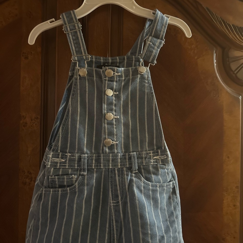 Dkny overall skirt jeans barely used size 7